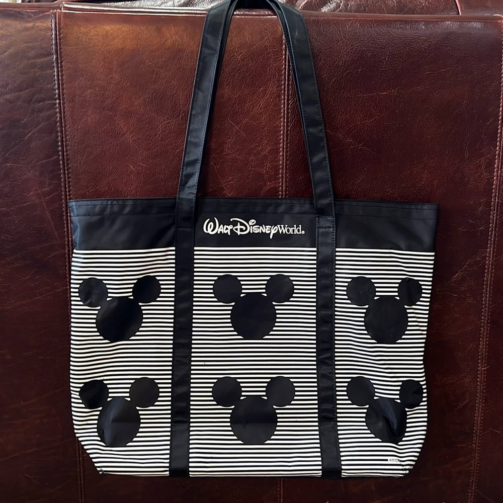 Walt Disney World Black with White Stripes Beach Bag with Zipper Used
